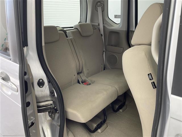 Ｎ－ＢＯＸ Ｇ・ターボＬパッケージ　純正ナビ　フルセグ　Ｂｌｕｅｔｏｏｔｈ　ＣＤ　ＤＶＤ　バックカメラ　ＥＴＣ　衝突軽減ブレーキ　ステアリングスイッチ　パドルシフト　両側パワースライドドア　プッシュスマート　スマートキー（28枚目）