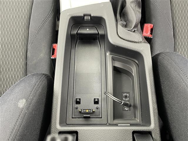 ３シリーズ ３２０ｉツーリング　純正ナビ　Ｂｌｕｅｔｏｏｔｈ　ＣＤ　ＤＶＤ　バックカメラ　衝突軽減ブレーキ　ＥＴＣ　前席パワーシート　クルーズコントロール　パワーバックドア　ステアリングスイッチ　純正アルミホイール（14枚目）