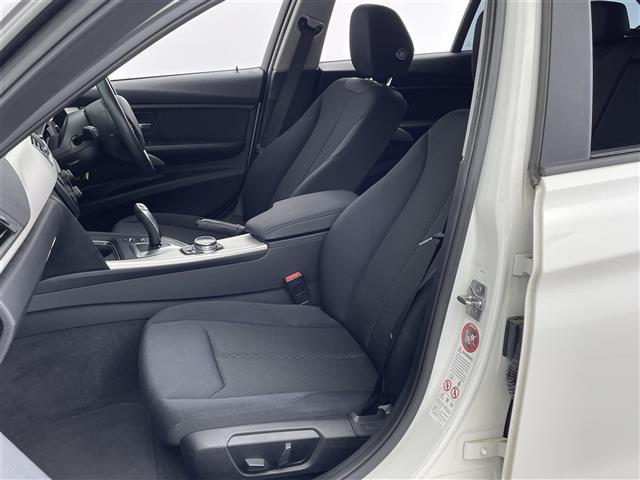 ３シリーズ ３２０ｉツーリング　純正ナビ　Ｂｌｕｅｔｏｏｔｈ　ＣＤ　ＤＶＤ　バックカメラ　衝突軽減ブレーキ　ＥＴＣ　前席パワーシート　クルーズコントロール　パワーバックドア　ステアリングスイッチ　純正アルミホイール（25枚目）