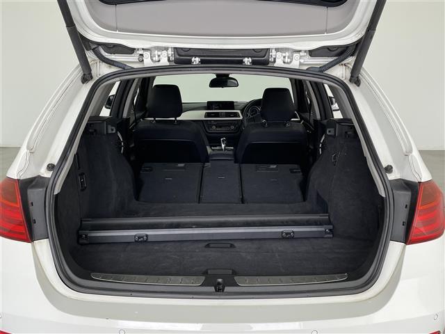 ３シリーズ ３２０ｉツーリング　純正ナビ　Ｂｌｕｅｔｏｏｔｈ　ＣＤ　ＤＶＤ　バックカメラ　衝突軽減ブレーキ　ＥＴＣ　前席パワーシート　クルーズコントロール　パワーバックドア　ステアリングスイッチ　純正アルミホイール（32枚目）