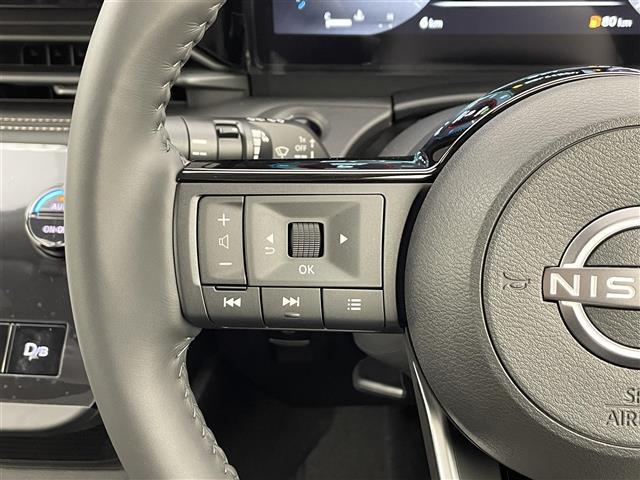 セレナ ｅ－パワー　ハイウェイスターＶ　アドバンスドドライブアシストディスプレイ（１２．３インチカラーディスプレイ）　アラウンドビューモニター　インテリジェント　ルームミラー　両側パワースライドドア（8枚目）