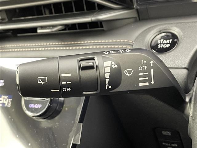 セレナ ｅ－パワー　ハイウェイスターＶ　アドバンスドドライブアシストディスプレイ（１２．３インチカラーディスプレイ）　アラウンドビューモニター　インテリジェント　ルームミラー　両側パワースライドドア（10枚目）