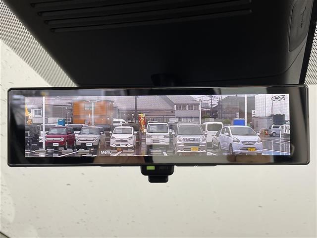 セレナ ｅ－パワー　ハイウェイスターＶ　アドバンスドドライブアシストディスプレイ（１２．３インチカラーディスプレイ）　アラウンドビューモニター　インテリジェント　ルームミラー　両側パワースライドドア（13枚目）