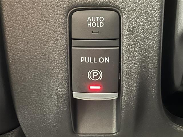 セレナ ｅ－パワー　ハイウェイスターＶ　アドバンスドドライブアシストディスプレイ（１２．３インチカラーディスプレイ）　アラウンドビューモニター　インテリジェント　ルームミラー　両側パワースライドドア（16枚目）