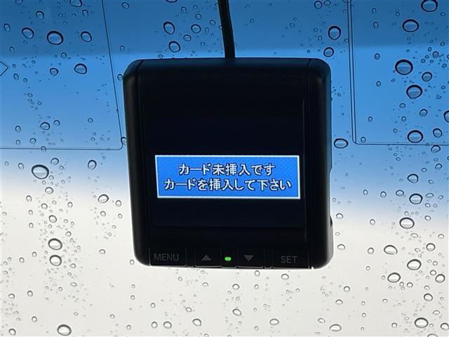 ヴェルファイア ２．４Ｚ　ゴールデンアイズＩＩ　ワンオーナー／純正ＨＤＤナビ／モデリスタ／サンルーフ／後部座席モニター／電動リアゲート／両側パワスラ／コーナーセンサー／１００Ｖ充電／ＭＴモード／クルコン／バックカメラ／純正アルミホイル（14枚目）