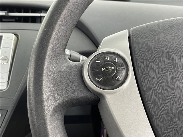 プリウス Ｓ　純正ナビ（ＴＶ／ＣＤ／ＤＶＤ／ラジオ）　純正フロアマット　ドライブレコーダー　ＥＴＣ　オートライト　スマートキー　プッシュスタート（5枚目）