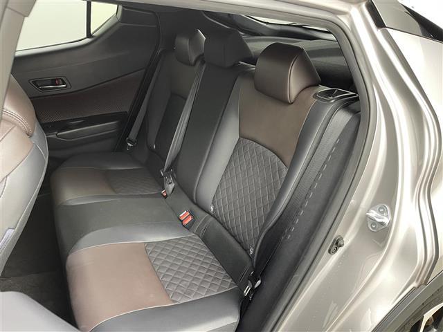 C-HR G ワンオーナー/純正SDナビ/デジタルインナーミラー/コーナーセンサー/オートブレーキホールド/シートヒーター/バックカメラ/電動格納ミラー/ステアリングスイッチ/革巻ステアリング/革巻シフトノブ(28枚目)