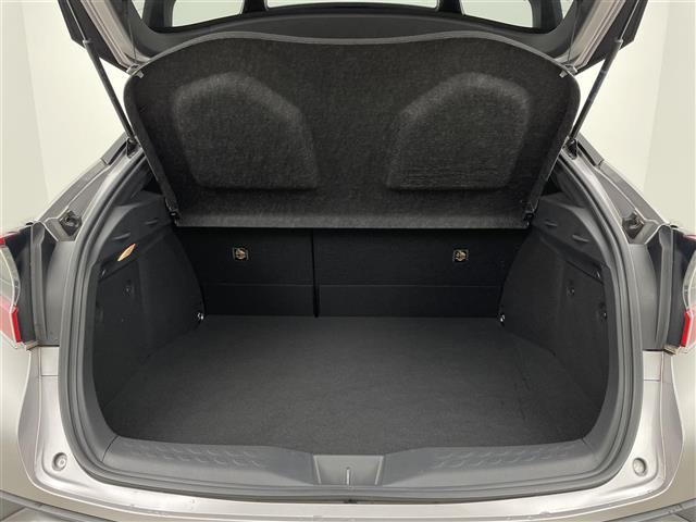 C-HR G ワンオーナー/純正SDナビ/デジタルインナーミラー/コーナーセンサー/オートブレーキホールド/シートヒーター/バックカメラ/電動格納ミラー/ステアリングスイッチ/革巻ステアリング/革巻シフトノブ(29枚目)