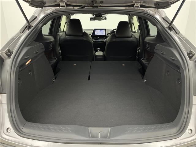 C-HR G ワンオーナー/純正SDナビ/デジタルインナーミラー/コーナーセンサー/オートブレーキホールド/シートヒーター/バックカメラ/電動格納ミラー/ステアリングスイッチ/革巻ステアリング/革巻シフトノブ(30枚目)