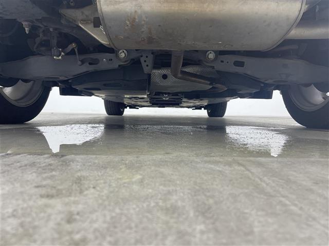 C-HR G ワンオーナー/純正SDナビ/デジタルインナーミラー/コーナーセンサー/オートブレーキホールド/シートヒーター/バックカメラ/電動格納ミラー/ステアリングスイッチ/革巻ステアリング/革巻シフトノブ(41枚目)