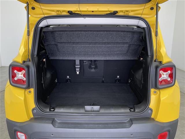 ジープ・レネゲード トレイルホーク ディスプレイオーディオ ETC バックカメラ ステアリングスイッチ オートクルーズコントロール 前後ドライブレコーダー LEDヘッドライト 純正アルミホイール オートライト スマートキー(31枚目)