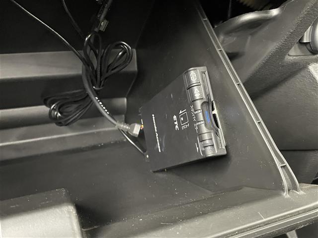 クロスビー ＨＹＢＲＩＤ　ＭＺ　純正８インチナビ（ＣＤ／ＤＶＤ／ＢＴ／フルセグ）　全方位カメラ　バックカメラ　スマートキー　プッシュスタート　ＥＴＣ　フォグ　ＬＥＤヘッドライト　クルコン　パドルシフト　純正１６インチアルミホイール（12枚目）