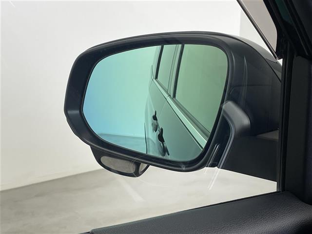 ヴォクシー S-Z 純正ナビ フリップダウンモニター フルセグ Bluetooth CD DVD アダクティブクルーズコントロール Bluetooth ハーフレザーシート 前後席シートヒーター 電動リアゲート(22枚目)