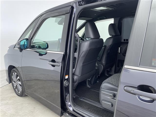 ヴォクシー S-Z 純正ナビ フリップダウンモニター フルセグ Bluetooth CD DVD アダクティブクルーズコントロール Bluetooth ハーフレザーシート 前後席シートヒーター 電動リアゲート(30枚目)