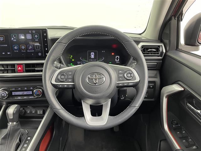 ライズ Ｚ　純正ディスプレイオーディオ　ＥＴＣ　Ｂｌｕｅｔｏｏｔｈ　ｃａｒｐｌａｙ　パノラミックビューモニタ　電動パーキングブレーキ　オートブレーキホールド　フルセグ　シートヒーター　レーダークルーズコントロール（4枚目）