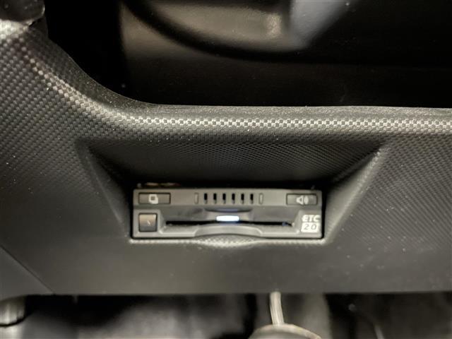 ライズ Ｚ　純正ディスプレイオーディオ　ＥＴＣ　Ｂｌｕｅｔｏｏｔｈ　ｃａｒｐｌａｙ　パノラミックビューモニタ　電動パーキングブレーキ　オートブレーキホールド　フルセグ　シートヒーター　レーダークルーズコントロール（16枚目）