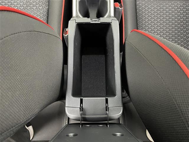 ライズ Ｚ　純正ディスプレイオーディオ　ＥＴＣ　Ｂｌｕｅｔｏｏｔｈ　ｃａｒｐｌａｙ　パノラミックビューモニタ　電動パーキングブレーキ　オートブレーキホールド　フルセグ　シートヒーター　レーダークルーズコントロール（19枚目）