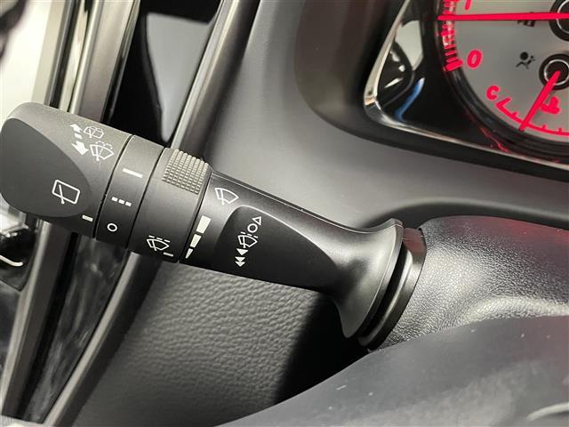 ハリアー エレガンス GRスポーツ 純正ナビ Bluetooth フルセグ CD DVD パノラマルーフ ドライブレコーダー ハーフレザーシート オートブレーキホールド パワーシート ビルトインETC バックカメラ 追従走行(7枚目)