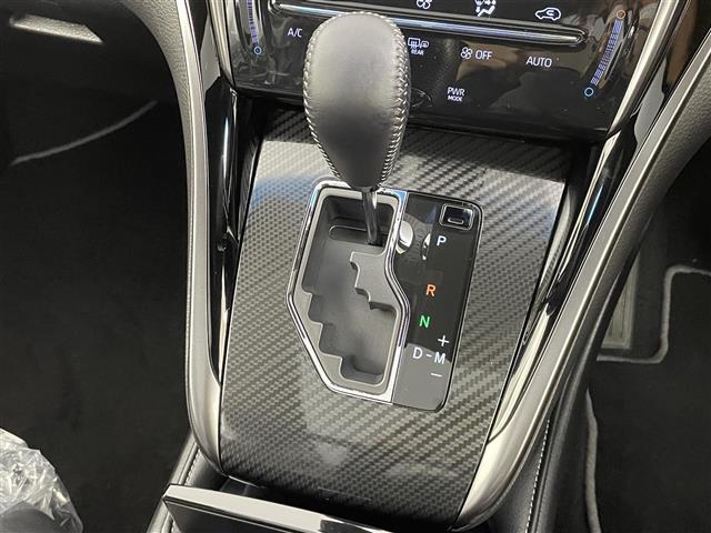 ハリアー エレガンス GRスポーツ 純正ナビ Bluetooth フルセグ CD DVD パノラマルーフ ドライブレコーダー ハーフレザーシート オートブレーキホールド パワーシート ビルトインETC バックカメラ 追従走行(17枚目)