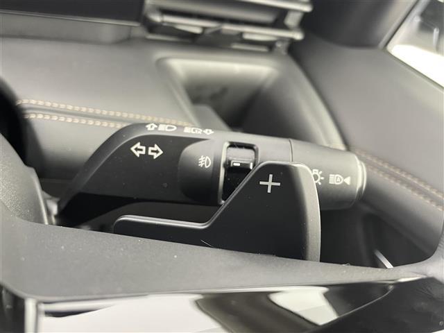 セレナ ハイウェイスターＶ　Ｖセレクション　プロパイロット　アラウンドビューモニター　デジタルインナーミラー　フリップダウンモニター　オートブレーキホールド　レーダークルーズコントロール　両側パワースライドドア　純正アルミホイール（7枚目）