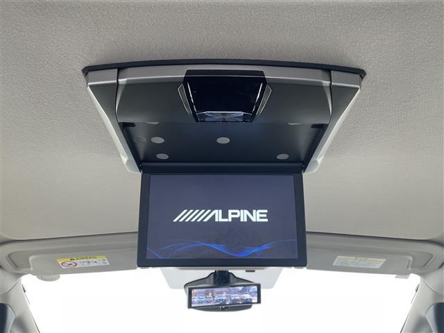 セレナ ハイウェイスターＶ　Ｖセレクション　プロパイロット　アラウンドビューモニター　デジタルインナーミラー　フリップダウンモニター　オートブレーキホールド　レーダークルーズコントロール　両側パワースライドドア　純正アルミホイール（12枚目）