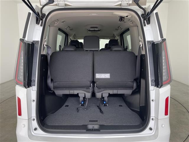 セレナ ハイウェイスターＶ　Ｖセレクション　プロパイロット　アラウンドビューモニター　デジタルインナーミラー　フリップダウンモニター　オートブレーキホールド　レーダークルーズコントロール　両側パワースライドドア　純正アルミホイール（31枚目）