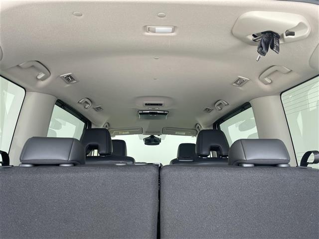 セレナ ハイウェイスターＶ　Ｖセレクション　プロパイロット　アラウンドビューモニター　デジタルインナーミラー　フリップダウンモニター　オートブレーキホールド　レーダークルーズコントロール　両側パワースライドドア　純正アルミホイール（33枚目）