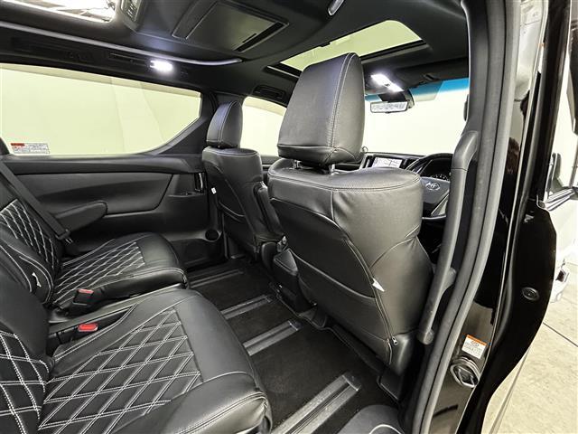 アルファード ２．５Ｓ　タイプゴールド　純正ナビ　ＣＤ　ＤＶＤ　フルセグ　モデリスタエアロ　サンルーフ　電子パーキング　衝突軽減ブレーキ　パワーバックドア　フリップダウンモニター　ＢＳＭ　デジタルインナーミラー　バックカメラ　ＥＴＣ（23枚目）