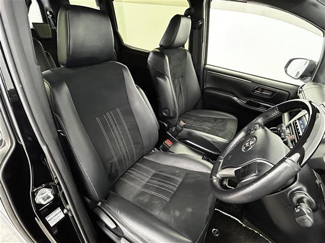 エスクァイア Ｇｉ　プレミアムパッケージ　ブラックテーラード　純正９インチナビ／モデリスタ／純正フリップダウン／トヨタセーフティーセンス／両側パワースライドドア／ステアリングヒーター／シートヒーター／ＭＴモード付／クルーズコントロール／バックカメラ／ＬＥＤ（20枚目）