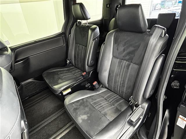 エスクァイア Ｇｉ　プレミアムパッケージ　ブラックテーラード　純正９インチナビ／モデリスタ／純正フリップダウン／トヨタセーフティーセンス／両側パワースライドドア／ステアリングヒーター／シートヒーター／ＭＴモード付／クルーズコントロール／バックカメラ／ＬＥＤ（26枚目）