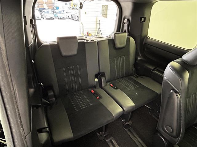 エスクァイア Ｇｉ　プレミアムパッケージ　ブラックテーラード　純正９インチナビ／モデリスタ／純正フリップダウン／トヨタセーフティーセンス／両側パワースライドドア／ステアリングヒーター／シートヒーター／ＭＴモード付／クルーズコントロール／バックカメラ／ＬＥＤ（27枚目）