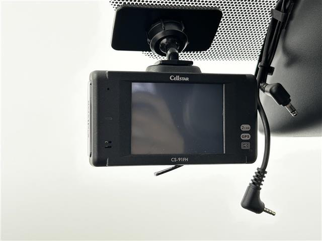 エスクァイア Ｇｉ　プレミアムパッケージ　ブラックテーラード　純正９インチナビ／モデリスタ／純正フリップダウン／トヨタセーフティーセンス／両側パワースライドドア／ステアリングヒーター／シートヒーター／ＭＴモード付／クルーズコントロール／バックカメラ／ＬＥＤ（38枚目）