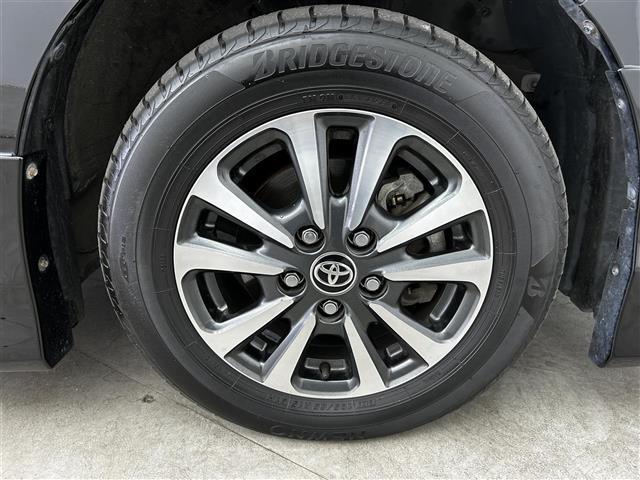 エスクァイア Ｇｉ　プレミアムパッケージ　ブラックテーラード　純正９インチナビ／モデリスタ／純正フリップダウン／トヨタセーフティーセンス／両側パワースライドドア／ステアリングヒーター／シートヒーター／ＭＴモード付／クルーズコントロール／バックカメラ／ＬＥＤ（41枚目）