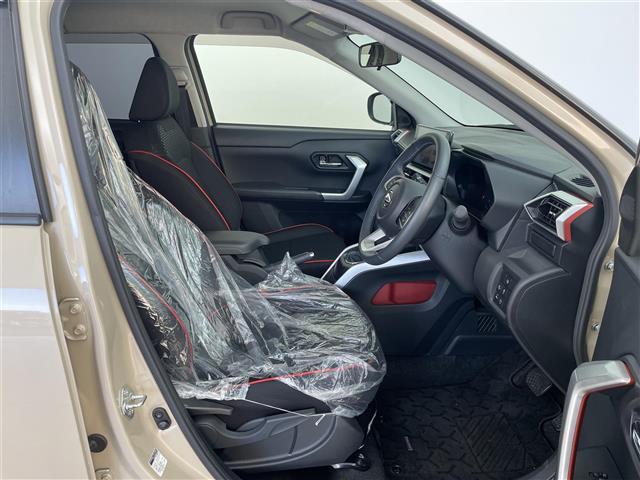 ロッキー Ｇ　ディスプレイオーディオ　全方位カメラ　フルセグ　前方ドラレコ　シートヒーター　衝突軽減ブレーキ　レーンキープアシスト　オートライト　道路標識認識機能　先行発進お知らせ　コーナーセンサー（21枚目）