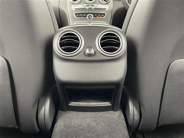 Ｃクラスステーションワゴン Ｃ１８０ステーションワゴンアバンギャルドＡＭＧライン　ワンオーナー　純正ナビ　Ｂｌｕｅｔｏｏｔｈ　ａｐｐｌｅ　ｃａｒ　ｐｌａｙ　ａｎｄｒｏｉｄａｕｔｏ　レザーシート　バックカメラ　パワーバックドア　レーダークルーズコントロール　シートヒーター（17枚目）
