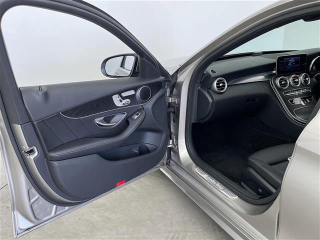 Ｃクラスステーションワゴン Ｃ１８０ステーションワゴンアバンギャルドＡＭＧライン　ワンオーナー　純正ナビ　Ｂｌｕｅｔｏｏｔｈ　ａｐｐｌｅ　ｃａｒ　ｐｌａｙ　ａｎｄｒｏｉｄａｕｔｏ　レザーシート　バックカメラ　パワーバックドア　レーダークルーズコントロール　シートヒーター（29枚目）
