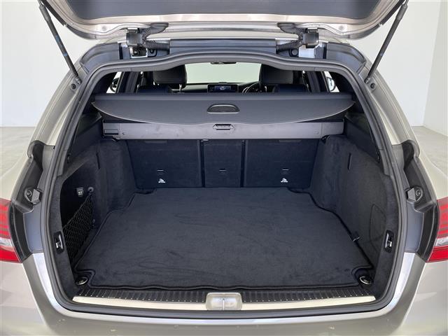 Ｃクラスステーションワゴン Ｃ１８０ステーションワゴンアバンギャルドＡＭＧライン　ワンオーナー　純正ナビ　Ｂｌｕｅｔｏｏｔｈ　ａｐｐｌｅ　ｃａｒ　ｐｌａｙ　ａｎｄｒｏｉｄａｕｔｏ　レザーシート　バックカメラ　パワーバックドア　レーダークルーズコントロール　シートヒーター（33枚目）