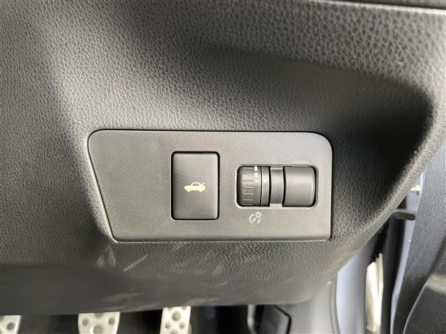 86 GTリミテッド ワンオーナ 6速マニュアル 社外ナビ フルセグ Bluetooth CD DVD シートヒーター クルーズコントロール ハーフレザーシート 純正アルミホイール 保証書 取扱説明書(16枚目)