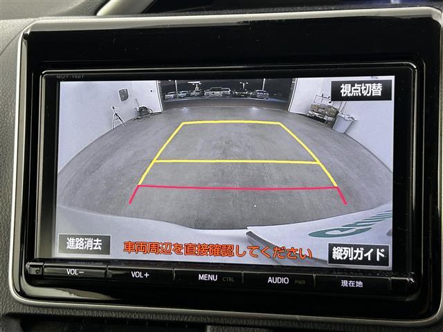 ヴォクシー ZS 煌II ワンオーナー 純正SDナビ 両側パワースライドドア バックカメラ オートライト オートマチックハイビーム 3列シート 純正フロアマット 純正アルミホイル ETC LEDヘッドライト(3枚目)