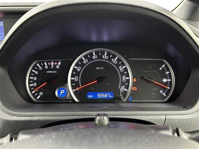 ヴォクシー ZS 煌II ワンオーナー 純正SDナビ 両側パワースライドドア バックカメラ オートライト オートマチックハイビーム 3列シート 純正フロアマット 純正アルミホイル ETC LEDヘッドライト(5枚目)