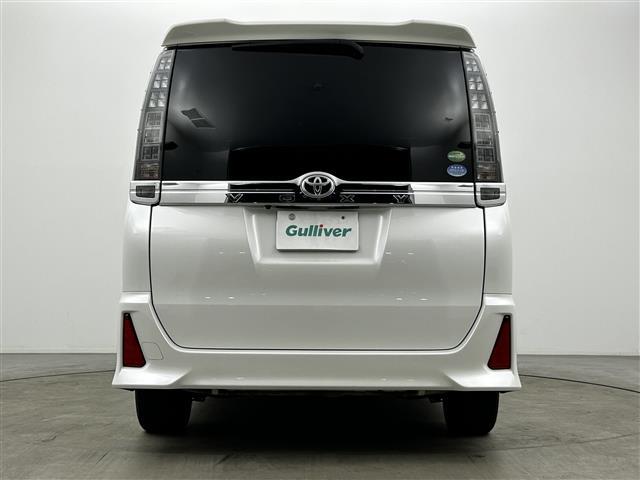 ヴォクシー ZS 煌II ワンオーナー 純正SDナビ 両側パワースライドドア バックカメラ オートライト オートマチックハイビーム 3列シート 純正フロアマット 純正アルミホイル ETC LEDヘッドライト(34枚目)