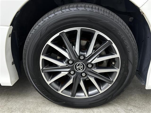 ヴォクシー ZS 煌II ワンオーナー 純正SDナビ 両側パワースライドドア バックカメラ オートライト オートマチックハイビーム 3列シート 純正フロアマット 純正アルミホイル ETC LEDヘッドライト(41枚目)