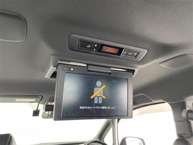 エスクァイア ハイブリッドＧｉ　純正ナビ　フルセグ　Ｂｌｕｅｔｏｏｔｈ　ＣＤ　ＤＶＤ　フリップダウンモニター　ドライブレコーダー　シートヒーター　クルーズコントロール　バックカメラ　オートハイビーム　プリクラッシュセーフティー（13枚目）