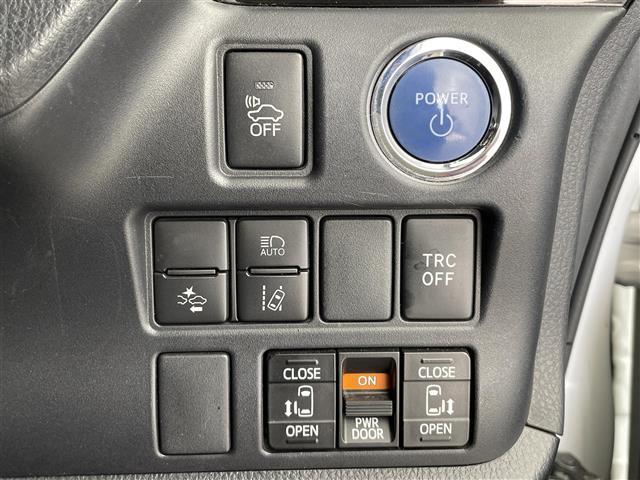 エスクァイア ハイブリッドＧｉ　純正ナビ　フルセグ　Ｂｌｕｅｔｏｏｔｈ　ＣＤ　ＤＶＤ　フリップダウンモニター　ドライブレコーダー　シートヒーター　クルーズコントロール　バックカメラ　オートハイビーム　プリクラッシュセーフティー（17枚目）