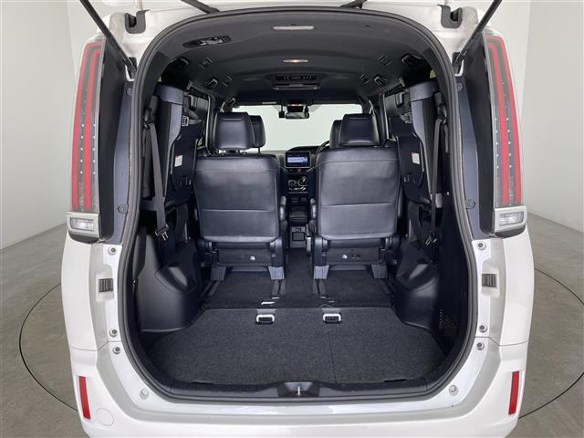 エスクァイア ハイブリッドＧｉ　純正ナビ　フルセグ　Ｂｌｕｅｔｏｏｔｈ　ＣＤ　ＤＶＤ　フリップダウンモニター　ドライブレコーダー　シートヒーター　クルーズコントロール　バックカメラ　オートハイビーム　プリクラッシュセーフティー（32枚目）