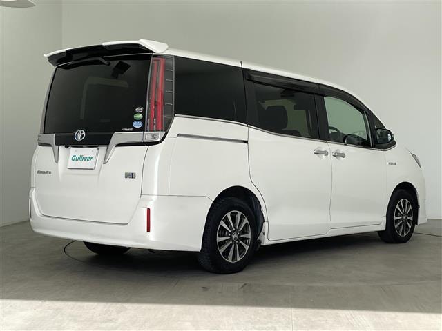 エスクァイア ハイブリッドＧｉ　純正ナビ　フルセグ　Ｂｌｕｅｔｏｏｔｈ　ＣＤ　ＤＶＤ　フリップダウンモニター　ドライブレコーダー　シートヒーター　クルーズコントロール　バックカメラ　オートハイビーム　プリクラッシュセーフティー（40枚目）