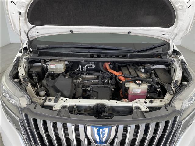 エスクァイア ハイブリッドＧｉ　純正ナビ　フルセグ　Ｂｌｕｅｔｏｏｔｈ　ＣＤ　ＤＶＤ　フリップダウンモニター　ドライブレコーダー　シートヒーター　クルーズコントロール　バックカメラ　オートハイビーム　プリクラッシュセーフティー（42枚目）