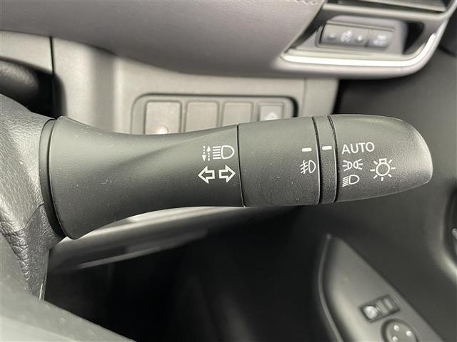 セレナ ハイウェイスター　Ｖ　プロパイロット　純正ナビ　フルセグ　Ｂｌｕｅｔｏｏｔｈ　ＣＤ　ＤＶＤ　ドライブレコーダー　ＥＴＣ　デジタルインナーミラー　両側パワースライドドア　フリップダウンモニター　アラウンドビューモニター（8枚目）