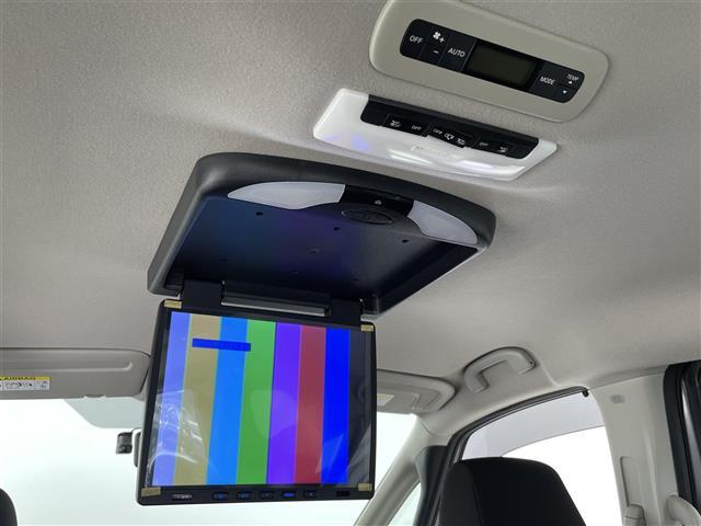 セレナ ハイウェイスター　Ｖ　プロパイロット　純正ナビ　フルセグ　Ｂｌｕｅｔｏｏｔｈ　ＣＤ　ＤＶＤ　ドライブレコーダー　ＥＴＣ　デジタルインナーミラー　両側パワースライドドア　フリップダウンモニター　アラウンドビューモニター（9枚目）