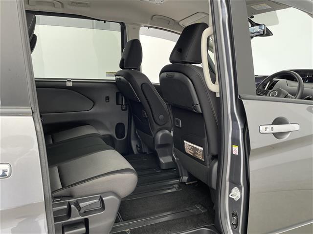 セレナ ハイウェイスター　Ｖ　プロパイロット　純正ナビ　フルセグ　Ｂｌｕｅｔｏｏｔｈ　ＣＤ　ＤＶＤ　ドライブレコーダー　ＥＴＣ　デジタルインナーミラー　両側パワースライドドア　フリップダウンモニター　アラウンドビューモニター（29枚目）